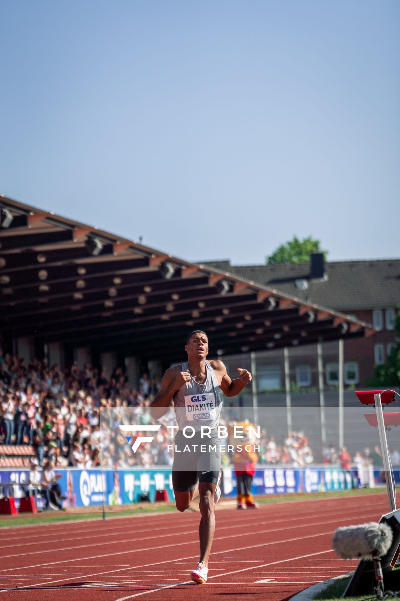 Malik Diakite (Hannover 96) ueber 1500m am 08.05.2022 beim Stadtwerke Ratingen Mehrkampf-Meeting 2022 in Ratingen